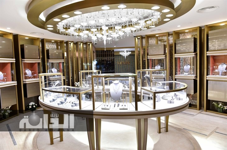 من المعروضات