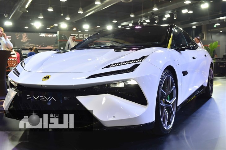 من السارات المعروضة